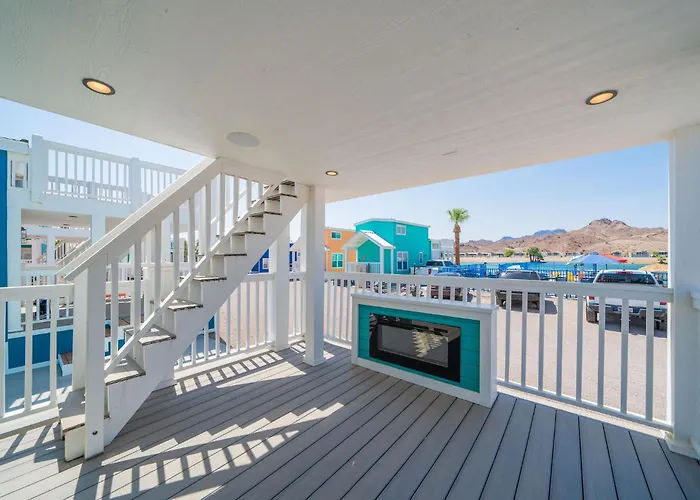 Bubbles And Brews, Road Runner Holiday home